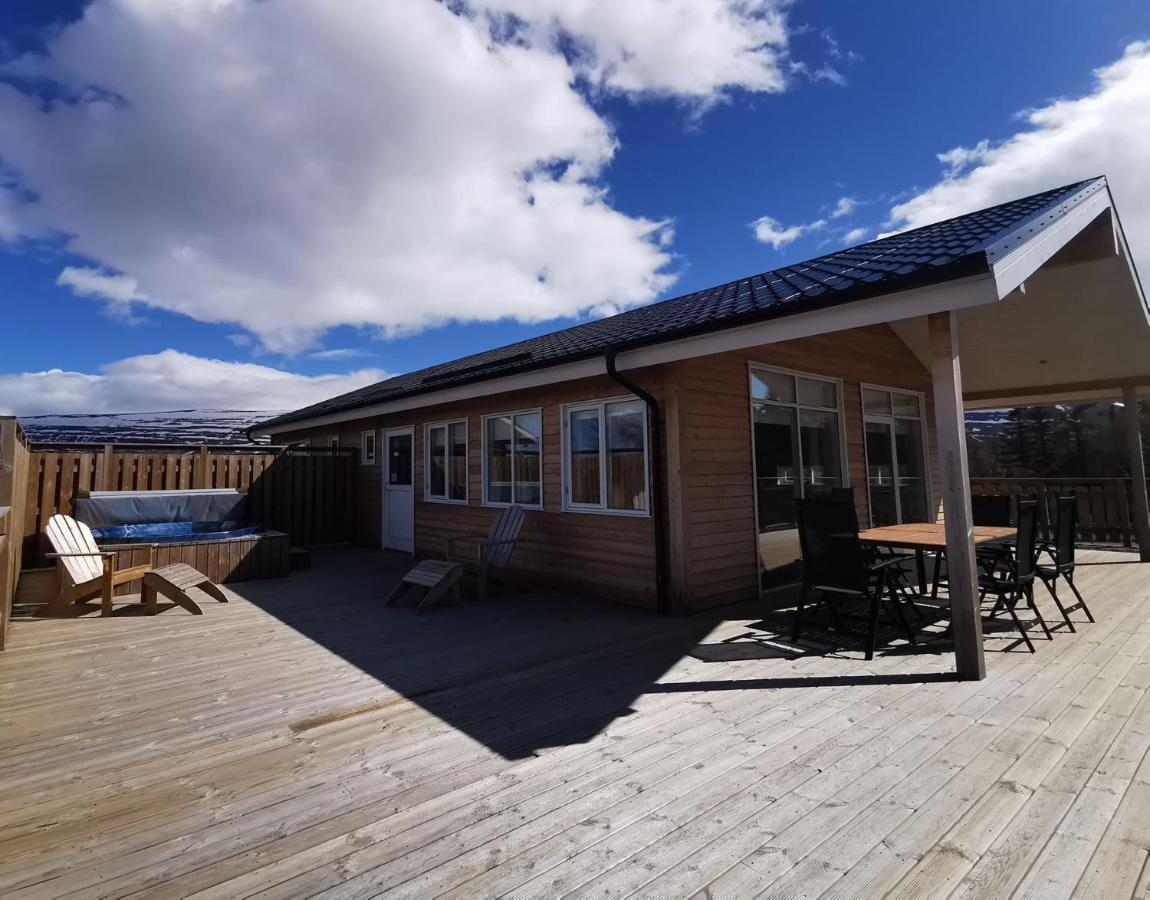 Hotel Kjarnalundur- Aurora Dream - Lodges And Rooms Akureyri Extérieur photo