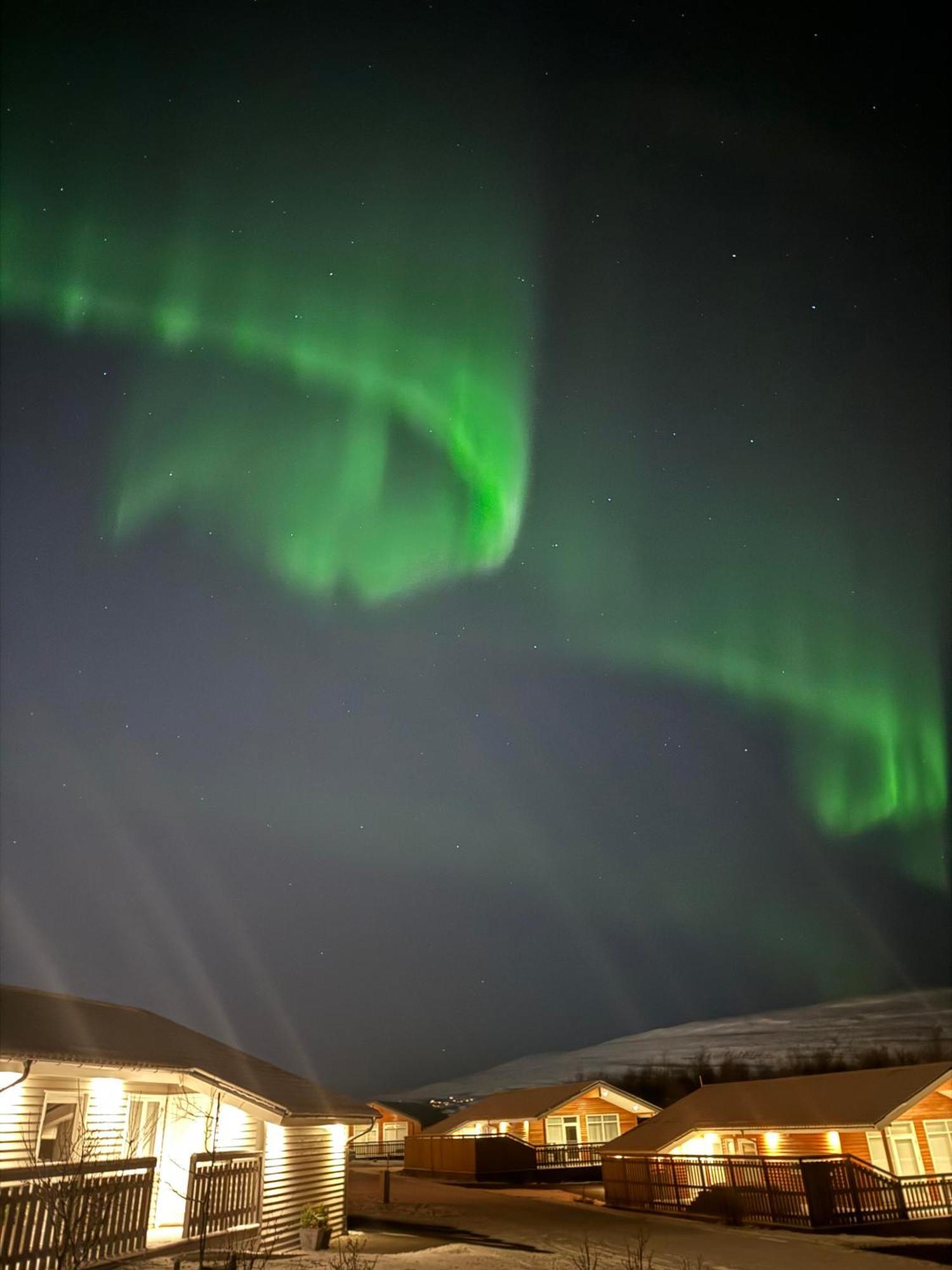 Hotel Kjarnalundur- Aurora Dream - Lodges And Rooms Akureyri Extérieur photo