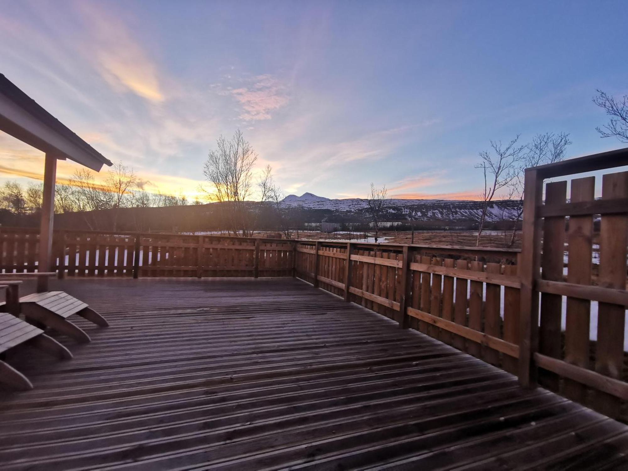 Hotel Kjarnalundur- Aurora Dream - Lodges And Rooms Akureyri Extérieur photo