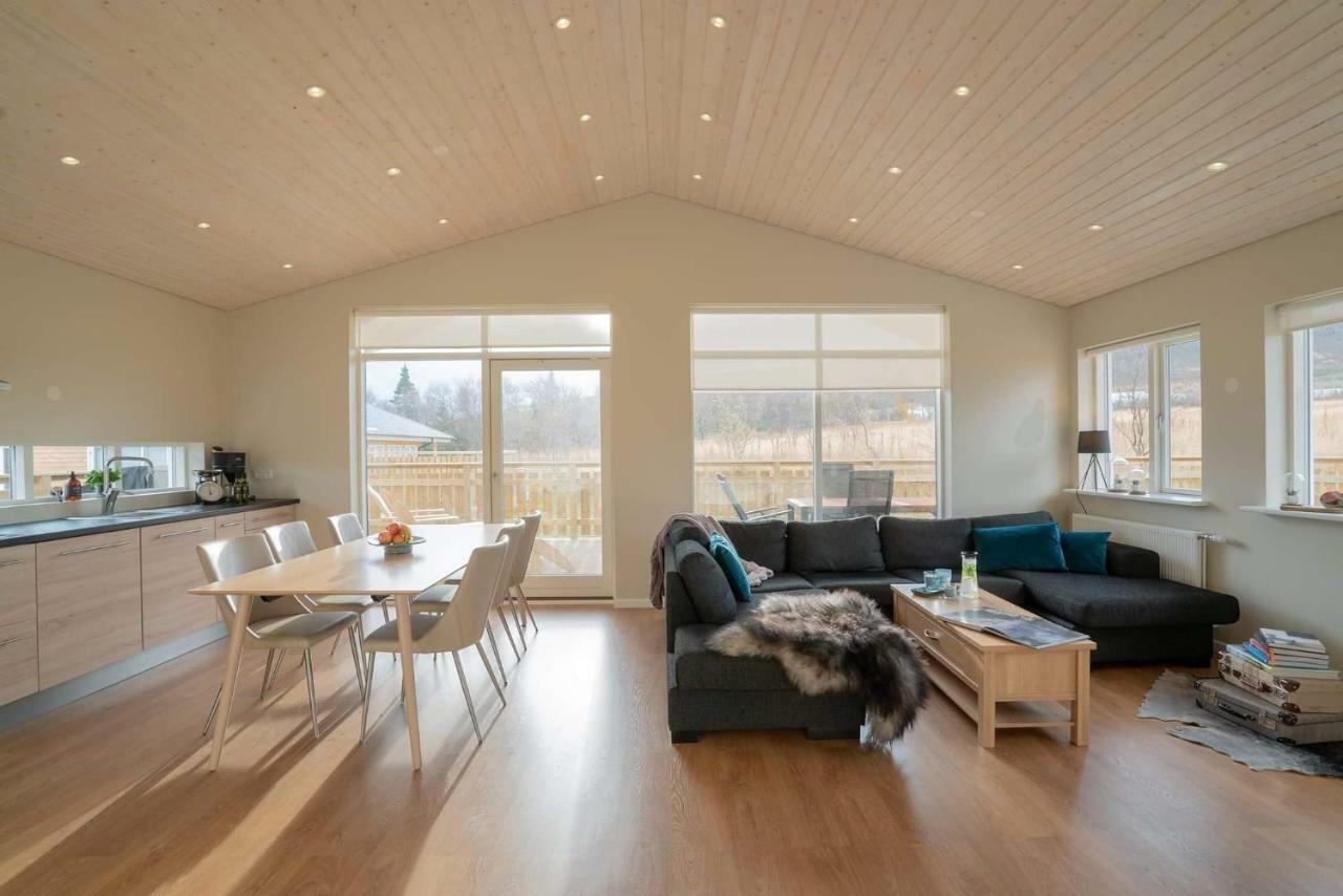 Hotel Kjarnalundur- Aurora Dream - Lodges And Rooms Akureyri Extérieur photo