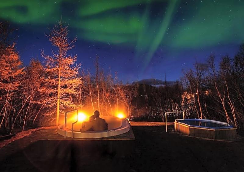 Hotel Kjarnalundur- Aurora Dream - Lodges And Rooms Akureyri Extérieur photo